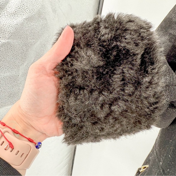 Guess Black Leather Jacket with Fur Trim and Asymmetrical Zipper - Picture 4 of 8